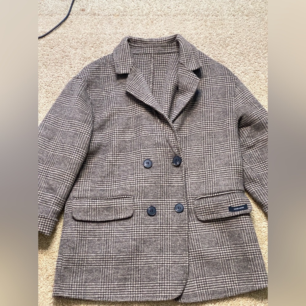 100% wool. blazer oversize. One size.